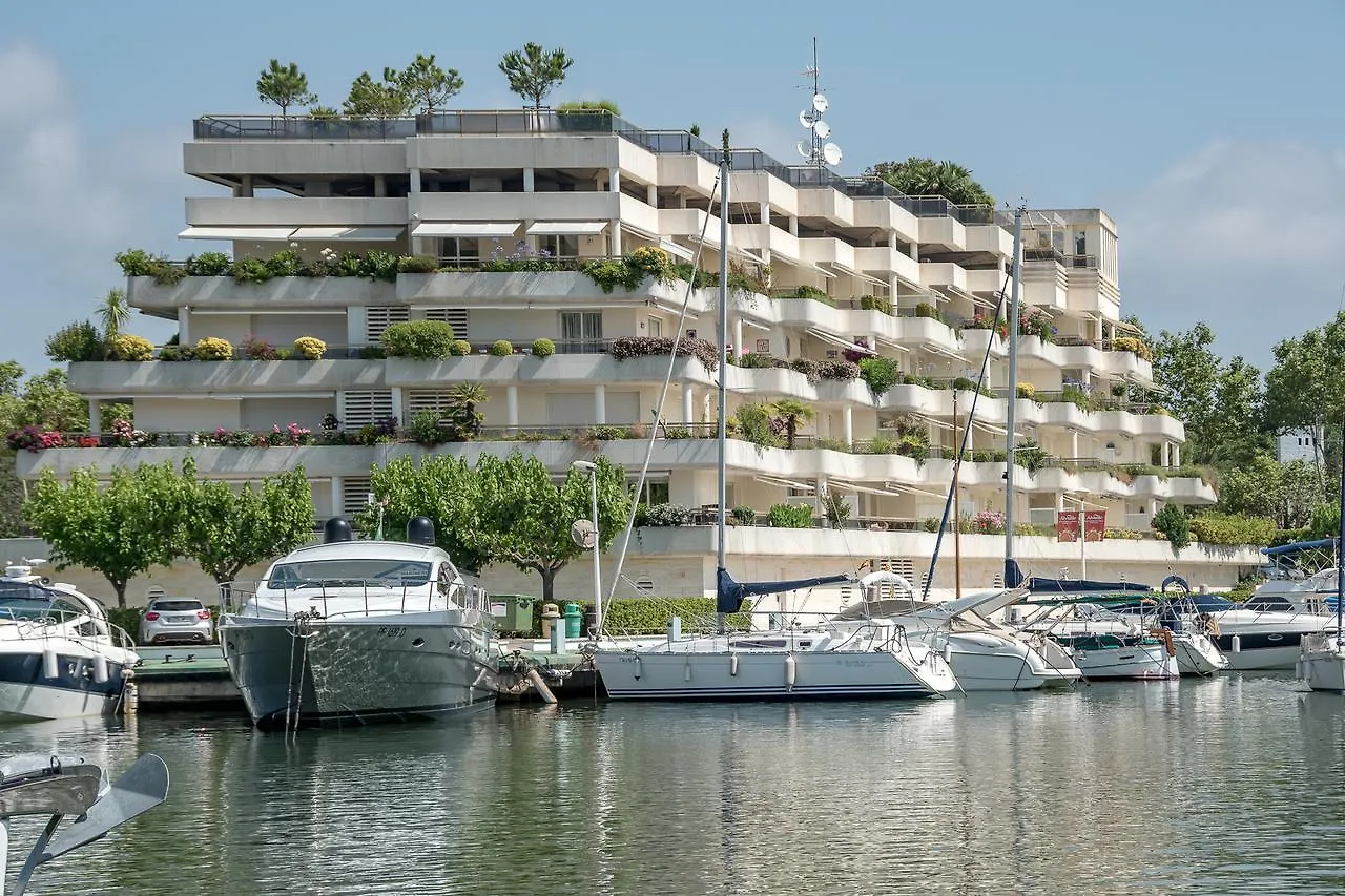 Nautic Palace Apartment プラヤ・デアロ スペイン