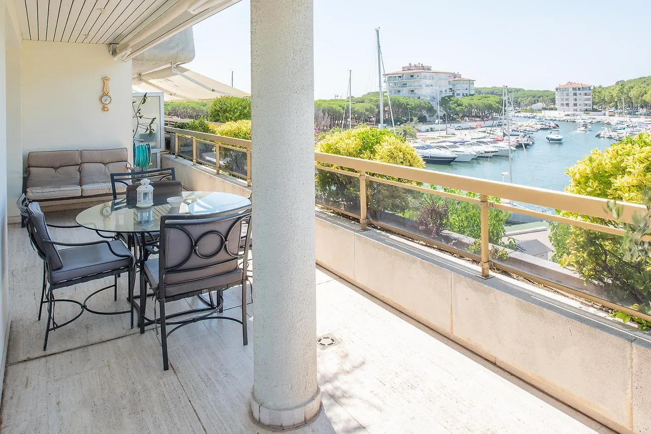 Nautic Palace Apartment プラヤ・デアロ