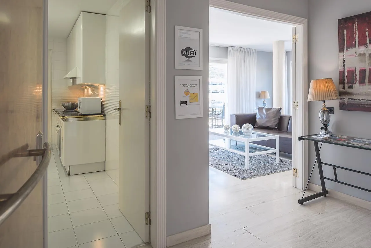 Nautic Palace Apartment プラヤ・デアロ 0*,  スペイン